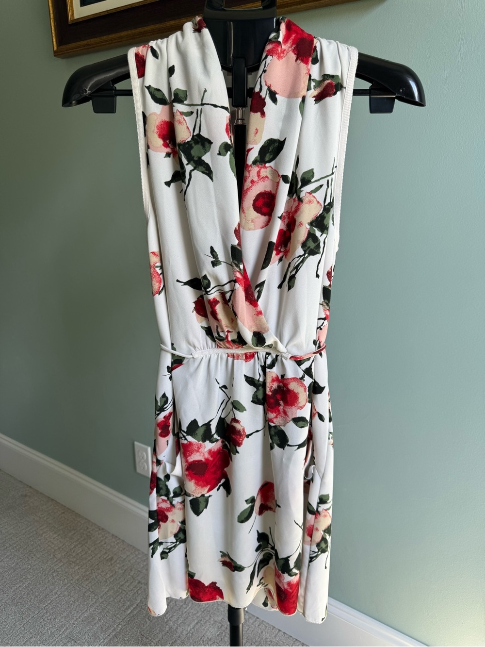 Aritzia Wilfred Sabine Floral Surplice Midi Dress Size Medium